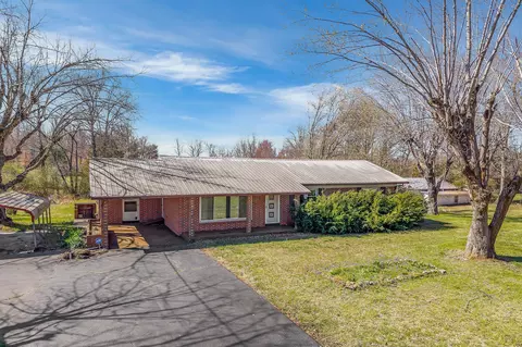 5373 Village Rd, Cookeville, TN 38506