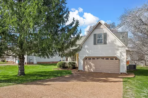 Exterior - 1820 Devon Dr, Spring Hill, TN 37174 photo 3 of 11