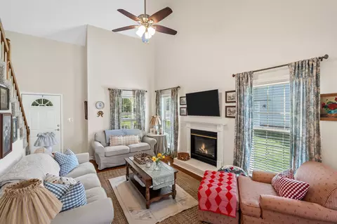 Living - 1820 Devon Dr, Spring Hill, TN 37174 photo 2 of 2