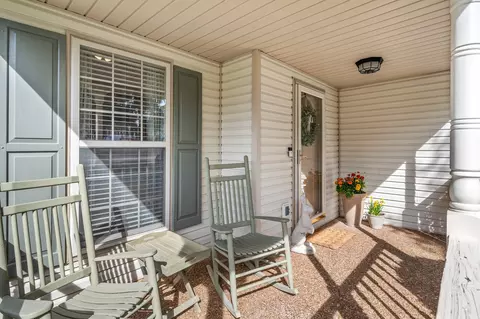 Exterior - 1820 Devon Dr, Spring Hill, TN 37174 photo 5 of 11