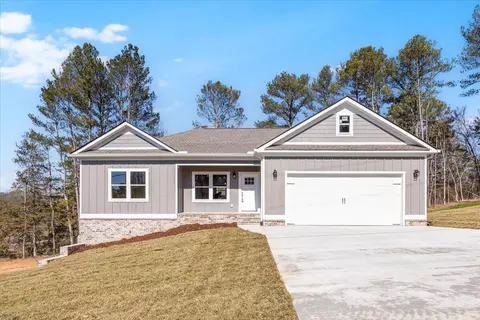 53 Battleview Dr, Ringgold, GA 30736
