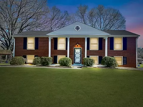 307 Heights Ave, Tullahoma, TN 37388