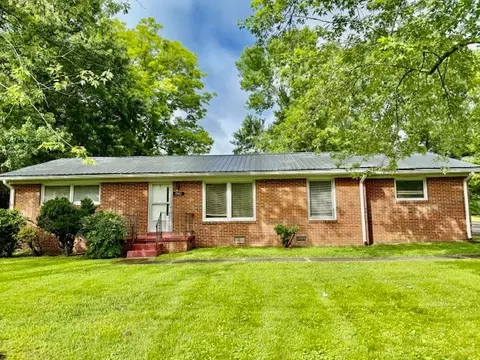 1302 Old Estill Springs Rd, Tullahoma, TN 37388
