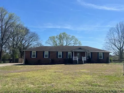 1009 Rome Pike, Lebanon, TN 37087