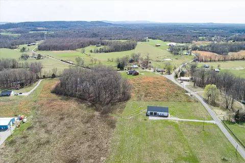 1835 Three Island Rd, Walling, TN 38587 photo 4