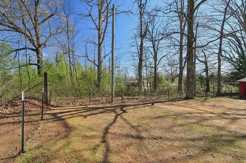 Exterior - 110 Cage Cir, Dickson, TN 37055 photo 4 of 18