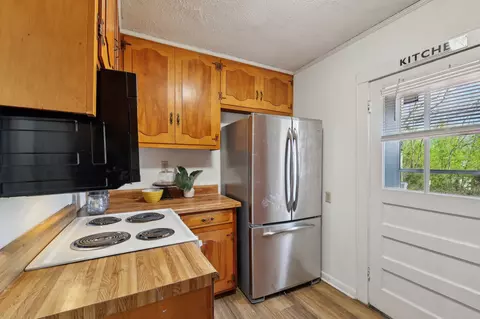 Kitchen - 110 Cage Cir, Dickson, TN 37055 photo 1 of 4