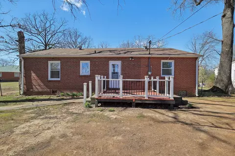 Exterior - 110 Cage Cir, Dickson, TN 37055 photo 8 of 18