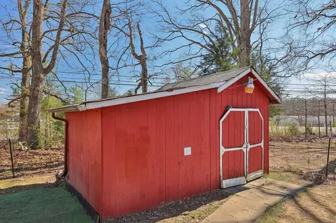 Exterior - 110 Cage Cir, Dickson, TN 37055 photo 6 of 18