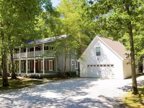 2632 Deepwoods Rd, Sewanee, TN 37375