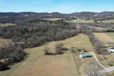 6631 Cool Springs Rd, Thompsons Station, TN 37179