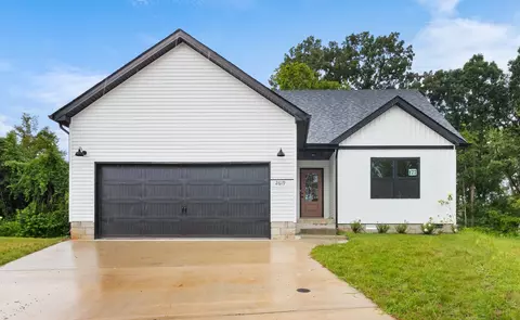 2619 Burch Rd, Clarksville, TN 37042