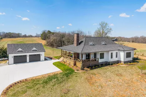 1240 Hidden River Rd, Rock Island, TN 38581