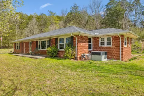 1649 Granville Hwy, Gainesboro, TN 38562