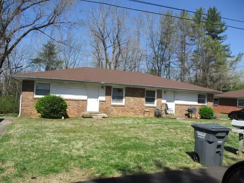 406 Redbud Ln, Clarksville, TN 37043