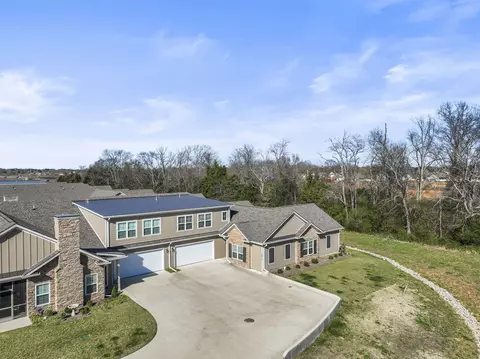 2612 Stonecenter Ln, Murfreesboro, TN 37128