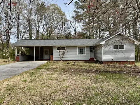 105 Pinedale Dr, Dalton, GA 30721