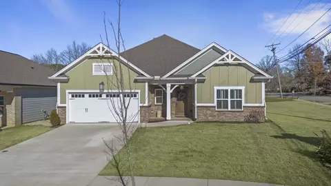 5995 Amber Valley Ln, Hixson, TN 37343