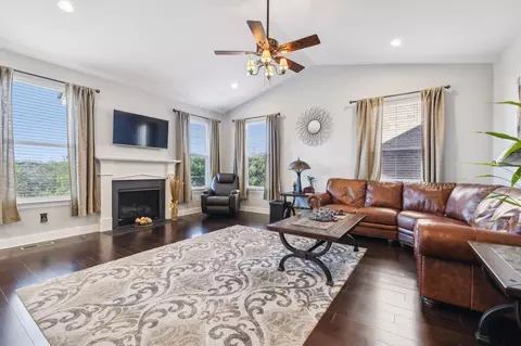 5008 Winslow Dr, Mount Juliet, TN 37122