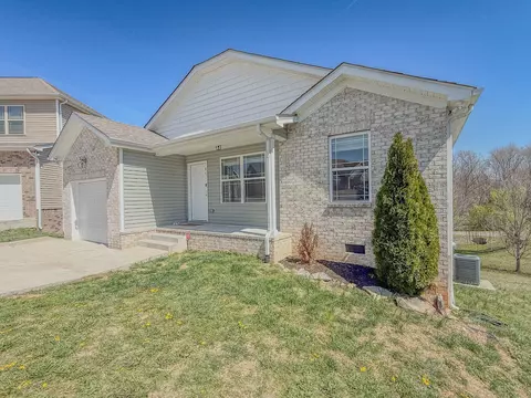 Exterior - 643 Berry Cir, Springfield, TN 37172 photo 7 of 8