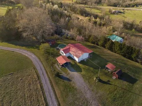 135 Sandlin Rd, Alexandria, TN 37012