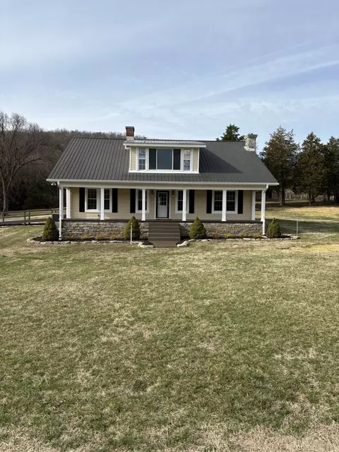 399 Poplar Bluff Rd E, Auburntown, TN 37016