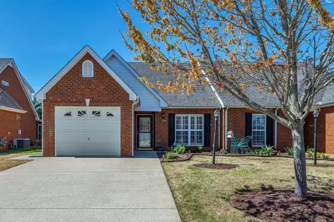 3329 Berryside Dr, Murfreesboro, TN 37128