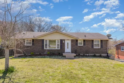 325 Bonnavue Dr, Hermitage, TN 37076