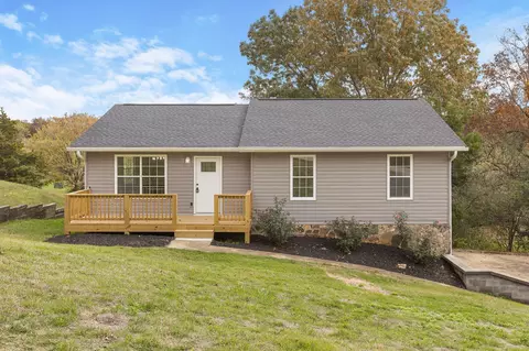 8718 Forest Pond Dr, Harrison, TN 37341