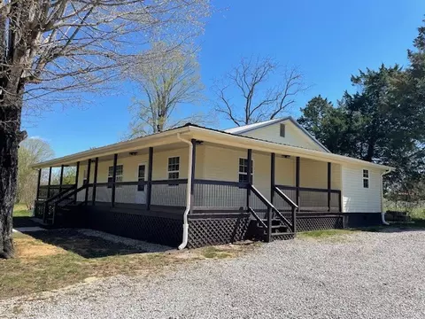 221 Jaco St, Rock Island, TN 38581