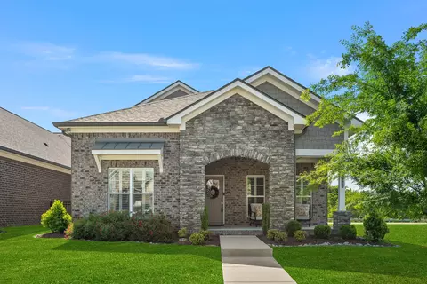 6043 Parkhaven Blvd, Hermitage, TN 37076