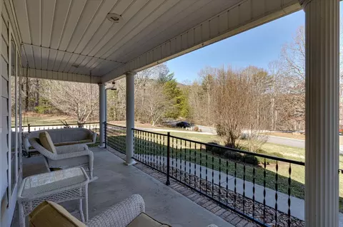 575 Big Cedar Dr, Dunlap, TN 37327 photo 4