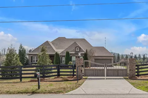 2939 Spanntown Rd, Arrington, TN 37014