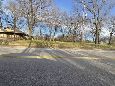2204 Hernando Rd, Memphis, TN 38106