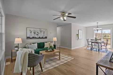 Living - 650 Wall Rd, Cunningham, TN 37052 photo 2 of 2