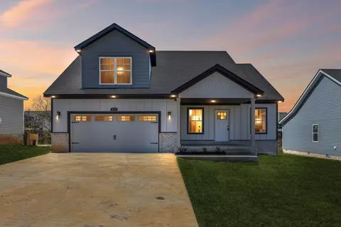 812 Macon Ln, Clarksville, TN 37042