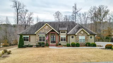 3255 Hidden Lake Rd, Dalton, GA 30721