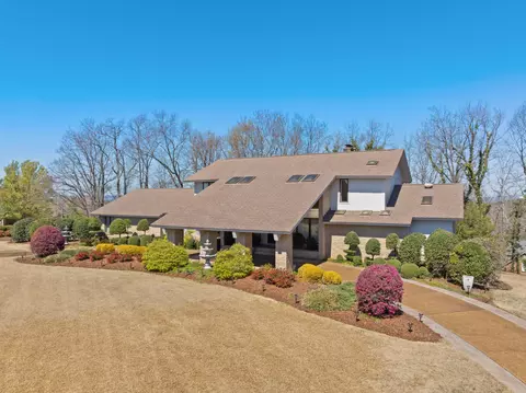 830 Windy Hill Dr, Chattanooga, TN 37421