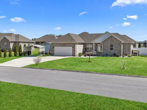 290 Colonial Dr, Winchester, TN 37398