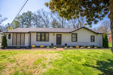 4827 Briarwood Dr, Nashville, TN 37211