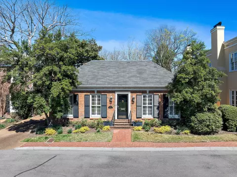 2134 Golf Club Ln, Nashville, TN 37215