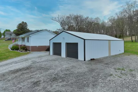 3671 Armstrong Rd, Springfield, TN 37172 photo 7