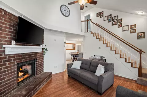 117 Oak Leaf Dr, Hendersonville, TN 37075