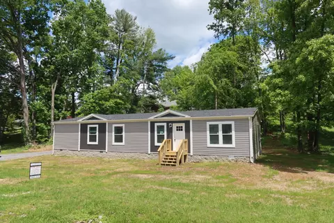 1216 Hollis Ln, Lafayette, TN 37083