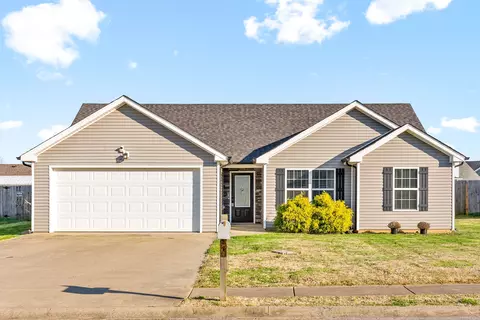 1179 Freedom Dr, Clarksville, TN 37042