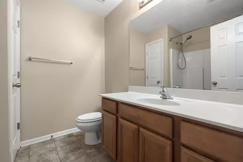Bath - 3053 Soaring Eagle Way, Spring Hill, TN 37174 photo 2 of 3
