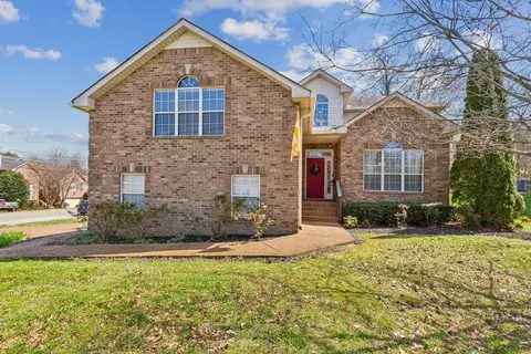 6861 Sunnywood Dr, Nashville, TN 37211