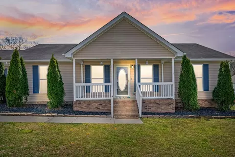 211 Warren Cir, Shelbyville, TN 37160