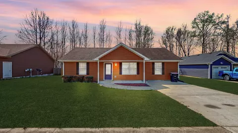 734 Inver Ln, Clarksville, TN 37042
