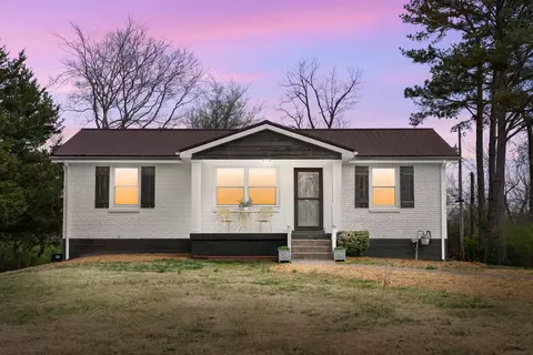 222 Norris Dr, Clarksville, TN 37042